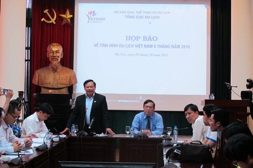 Tổng cục trưởng TCDL Nguyễn Văn Tuấn phát biểu tại buổi họp báo